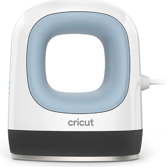 Cricut EasyPress Mini Heat Press for Small Objects - Picture 2 of 4